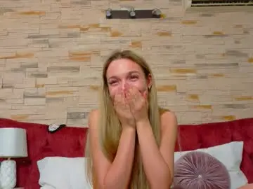 Lannaskyy  live sex cam