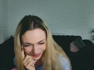 Lannaskyy  live sex cam