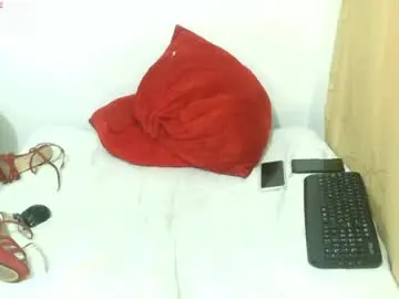 Madame_desire_  live sex cam