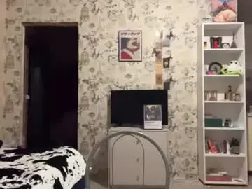 Maryaperin  live sex cam