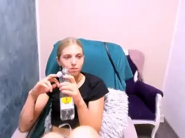 Mysticaluna06  live sex cam