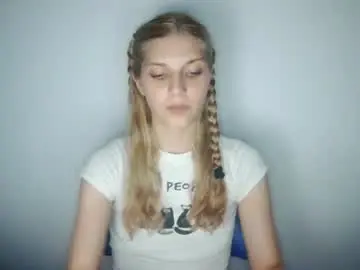 Mysticaluna06  live sex cam