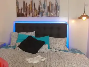 Scarletbone  live sex cam