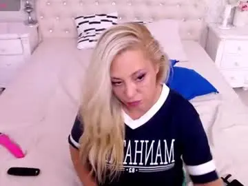 Susanswann  live sex cam