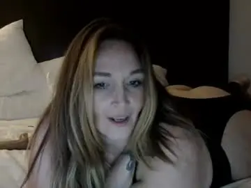 Thickhoeverthere  live sex cam