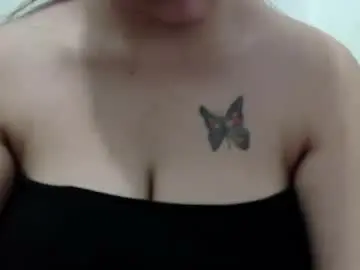 Yummy_tits23xx  live sex cam