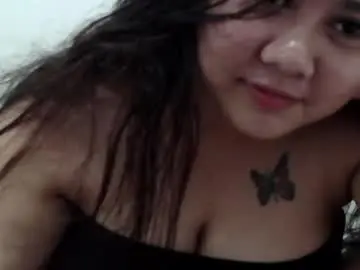 Yummy_tits23xx  live sex cam