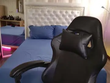 Alice_gold__  live sex cam