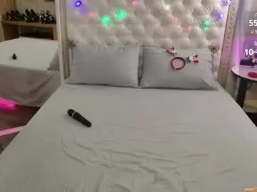 Alice_gold__  live sex cam