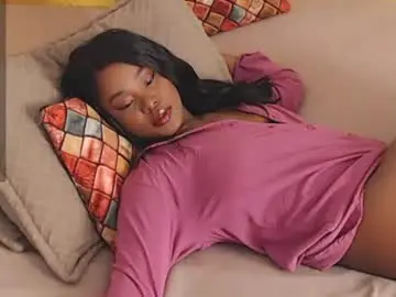 Alishaweir  live sex cam