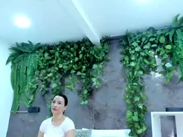 Emiily_smile  live sex cam