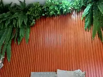 Emiily_smile  live sex cam