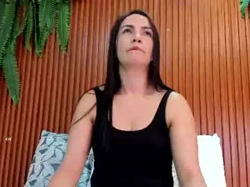 Emiily_smile  live sex cam