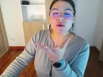 Gined_love1  live sex cam