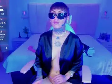 Gyal_8_  live sex cam