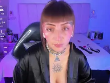 Gyal_8_  live sex cam