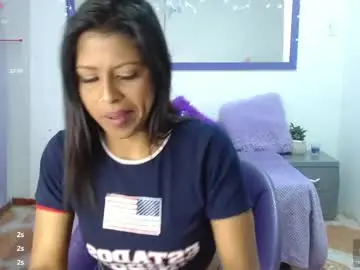La_negritaa  live sex cam