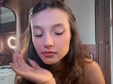 Linaage  live sex cam