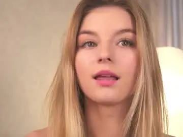 My_little_pollly  live sex cam