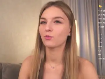 My_little_pollly  live sex cam