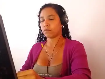 Opaltisdale  live sex cam