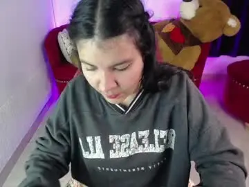 Shopie_hart_m  live sex cam