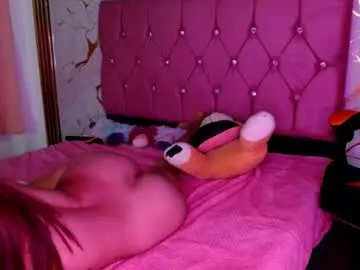 Skinnyverus22  live sex cam
