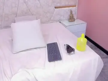Sophi_lovexxx  live sex cam