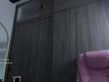 Uryko_yor  live sex cam