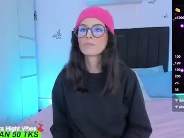 Alien_universe  live sex cam