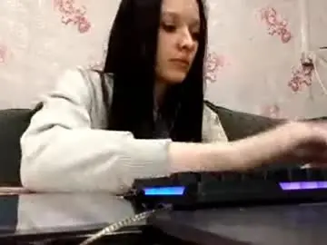 Briannevigario  live sex cam