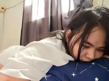 Chubbylicious_aria  live sex cam