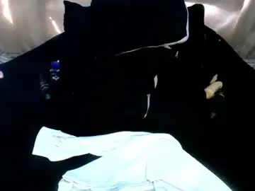 Honeypussy3021  live sex cam
