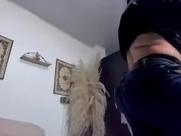Ibeth_diaz  live sex cam