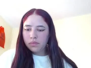 Lau_xury  live sex cam