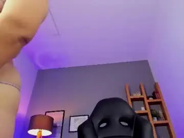 Lu_swift  live sex cam