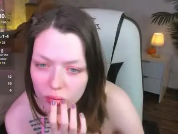 Lunarlily7  live sex cam