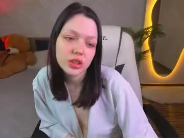 Lunarlily7  live sex cam