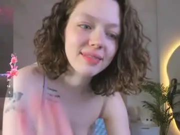 Lunarlily7  live sex cam