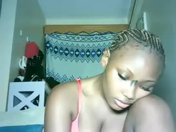 Makiesexxytrimmy  live sex cam