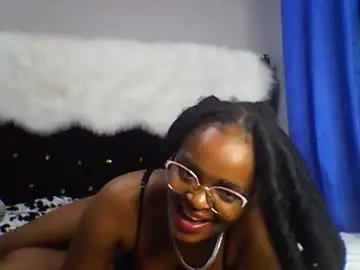 Mwana69  live sex cam