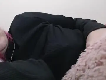 Sexydemonangel  live sex cam