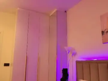 Trophy_x_wife  live sex cam