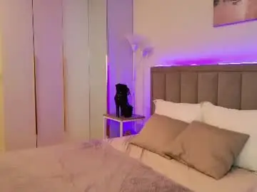 Trophy_x_wife  live sex cam