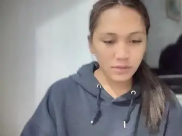 Youreinnocentsweetjam  live sex cam