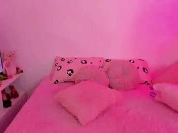 Brunettklaryss  live sex cam