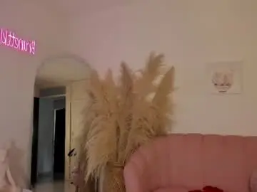 Brunettklaryss  live sex cam