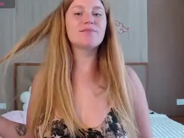 Caramelstorm  live sex cam