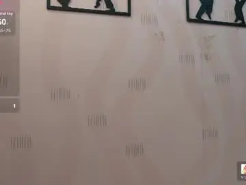 Curvybuffgirl  live sex cam