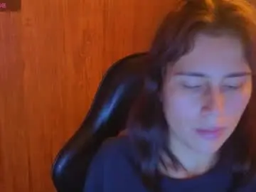 Gogo_v  live sex cam